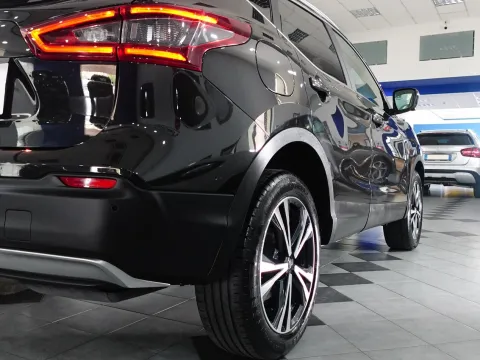 Nissan Qashqai 1.5 dci N-Connecta 115cv - Immagine 9