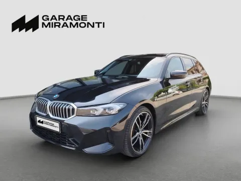 BMW 320d Touring mhev 48V xdrive auto - Immagine 1