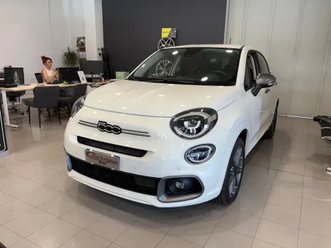 Fiat 500X 1.5 t4 hybrid Sport 130cv dct - Immagine 2