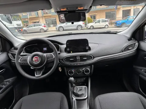 Fiat Tipo 4p 1.6 mjt City s&s 130cv - Immagine 8