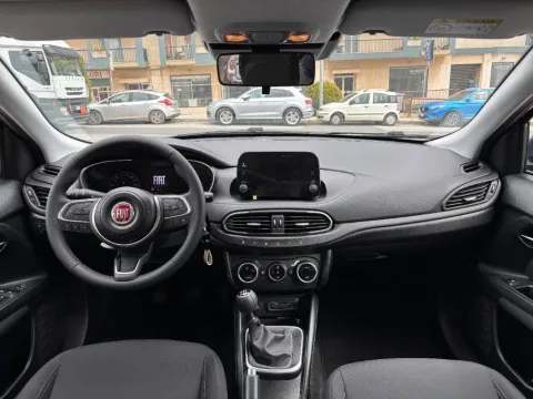Fiat Tipo 4p 1.6 mjt City s&s 130cv - Immagine 9