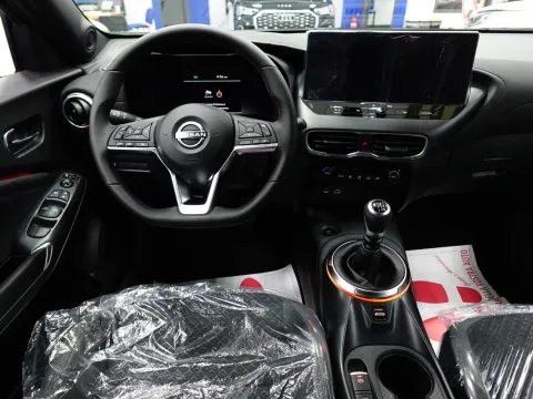 Nissan Juke 1.0 dig-t N-Design 114cv - Immagine 17