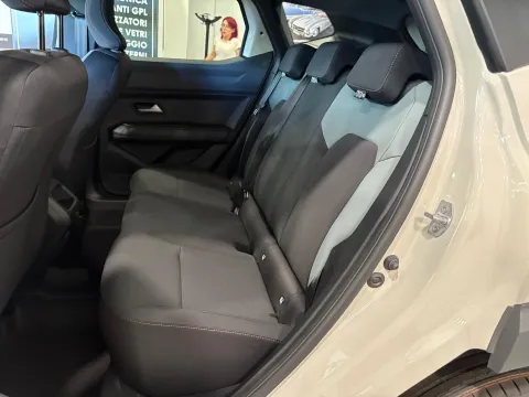Dacia Duster 1.0 Extreme Eco-g 100cv - Immagine 9