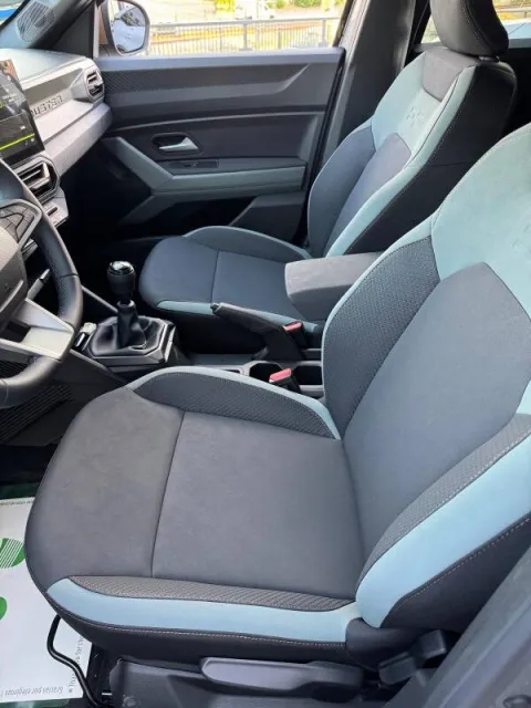 Dacia Duster 1.0 Extreme Eco-g 100cv - Immagine 10
