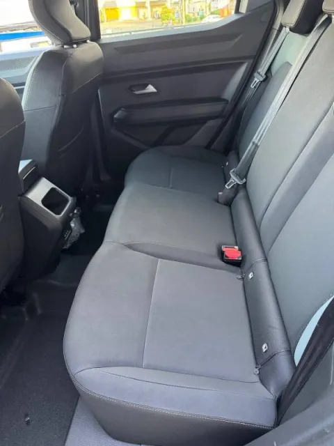 Dacia Duster 1.0 Extreme Eco-g 100cv - Immagine 11