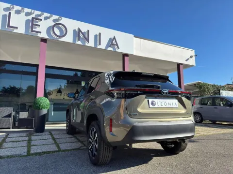 Toyota Yaris Cross 1.5h Trend awd-i 130cv e-cvt - Immagine 4