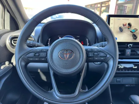 Toyota Yaris Cross 1.5h Trend awd-i 130cv e-cvt - Immagine 13