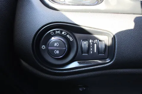 Jeep Renegade 1.3 t4 phev Limited 4xe at6 - Immagine 23