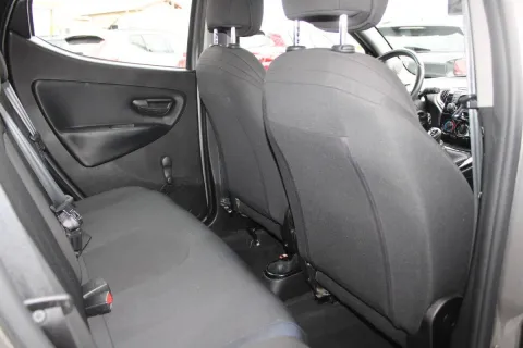 Volkswagen Polo 5p 1.4 tdi Comfortline 75cv - Immagine 10