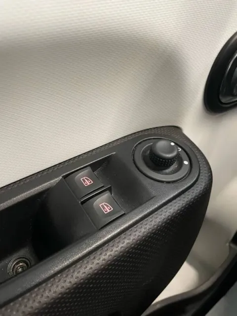 Renault Twingo Zen 22kWh - Immagine 20