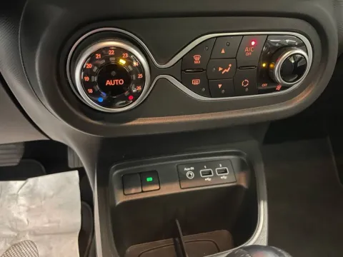 Renault Twingo Zen 22kWh - Immagine 22