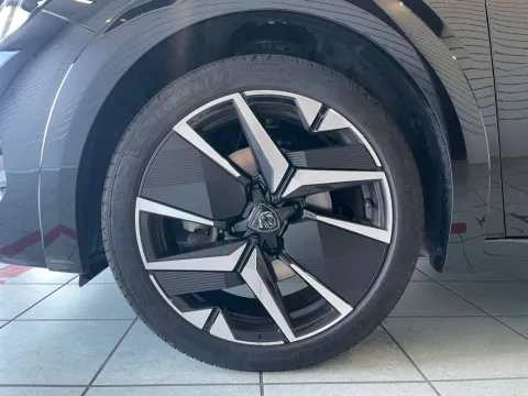 Peugeot 208 1.2 puretech GT s&s 100cv - Immagine 27