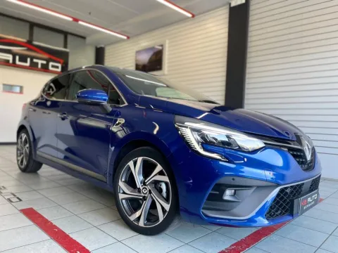 Renault Clio 1.6 E-Tech hybrid R.S. Line 140cv auto - Immagine 3