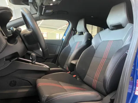 Renault Clio 1.6 E-Tech hybrid R.S. Line 140cv auto - Immagine 11