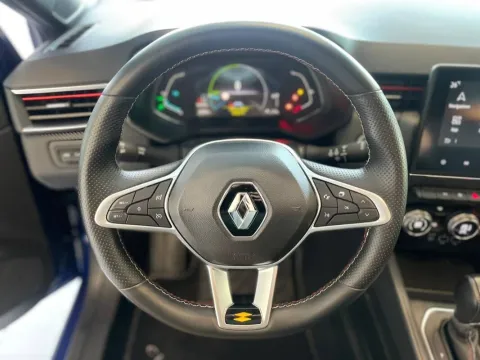 Renault Clio 1.6 E-Tech hybrid R.S. Line 140cv auto - Immagine 14