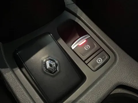 Renault Clio 1.6 E-Tech hybrid R.S. Line 140cv auto - Immagine 20