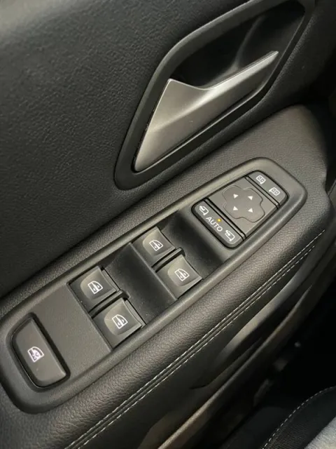 Dacia Duster 1.0 tce Journey UP Gpl 4x2 100cv - Immagine 15