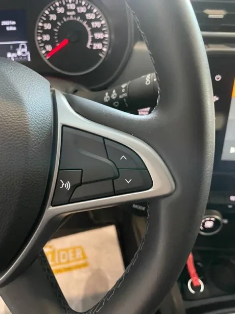 Dacia Duster 1.0 tce Journey UP Gpl 4x2 100cv - Immagine 20