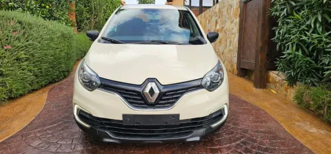 Renault Captur 1.5 dci Life 90cv my18 - Immagine 1