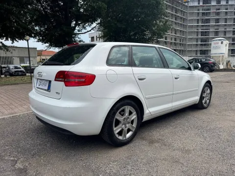 Audi A3 Sportback 1.6 tdi Ambition - Immagine 5