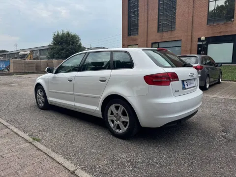 Audi A3 Sportback 1.6 tdi Ambition - Immagine 7