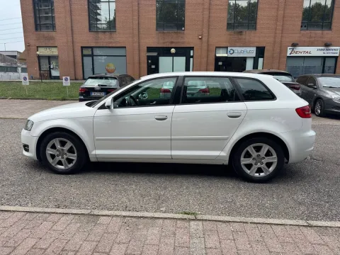 Audi A3 Sportback 1.6 tdi Ambition - Immagine 8