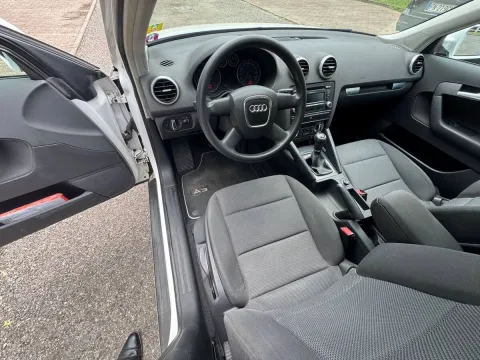 Audi A3 Sportback 1.6 tdi Ambition - Immagine 22
