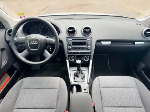 Audi A3 Sportback 1.6 tdi Ambition - Immagine 23