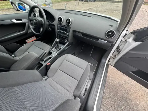 Audi A3 Sportback 1.6 tdi Ambition - Immagine 24