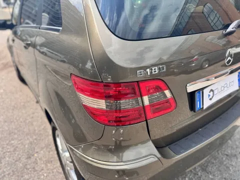 Mercedes B 180 (170) ngt be Chrome - Immagine 10
