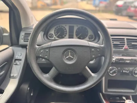 Mercedes B 180 (170) ngt be Chrome - Immagine 16
