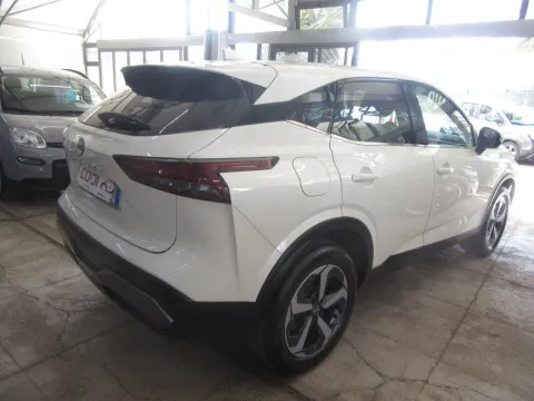 Nissan Qashqai 1.3 mhev N-Connecta 2wd 140cv - Immagine 6