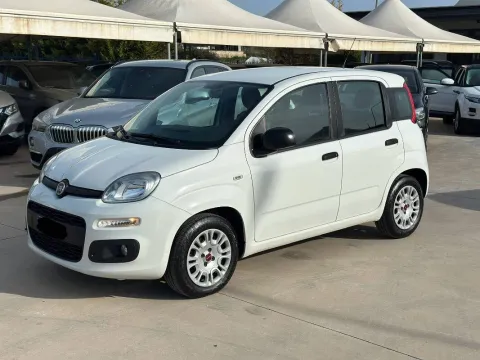 Fiat Panda 1.3 mjt 16v Easy s&s 95cv - Immagine 1