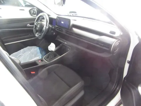 Jeep Avenger 1.2 turbo Altitude fwd 100cv - Immagine 8