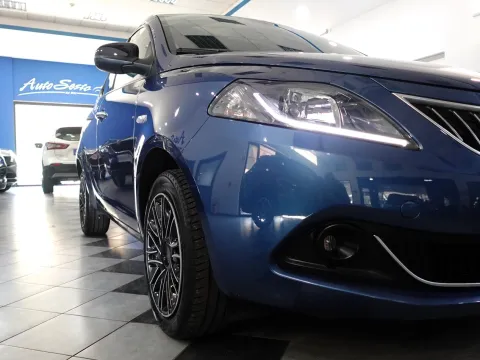Lancia Ypsilon 1.0 firefly hybrid Gold s&s 70cv 5p.ti - Immagine 11