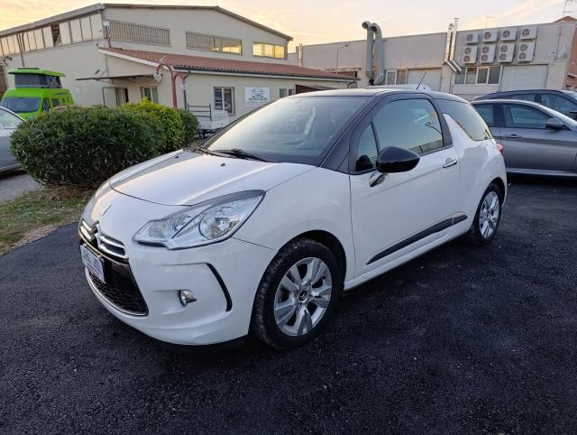 Citroen DS3 1.2 puretech So Chic 82cv - Immagine 1