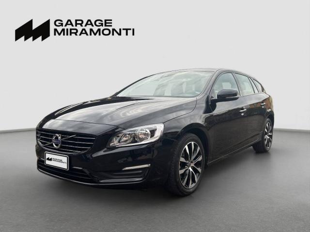 Volvo V60 2.0 D2 Momentum geartronic - Immagine 1