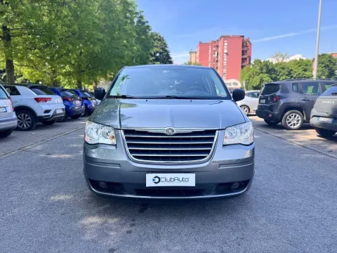 Chrysler Grand Voyager 2.8 crd Limited auto dpf - Immagine 2