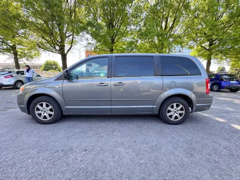 Chrysler Grand Voyager 2.8 crd Limited auto dpf - Immagine 8
