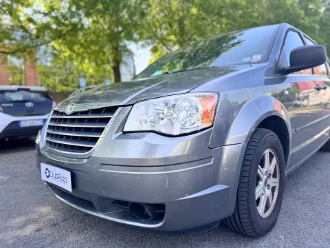 Chrysler Grand Voyager 2.8 crd Limited auto dpf - Immagine 10