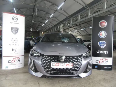 Peugeot 208 1.2 puretech GT s&s 100cv - Immagine 1
