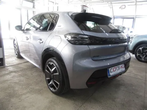 Peugeot 208 1.2 puretech GT s&s 100cv - Immagine 5