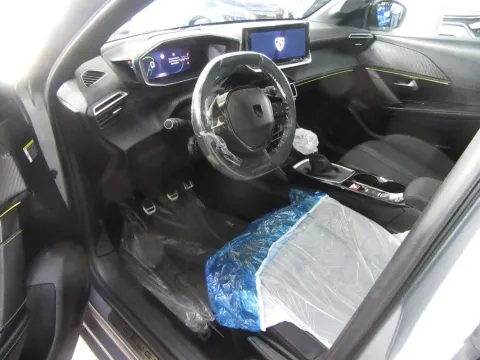 Peugeot 208 1.2 puretech GT s&s 100cv - Immagine 8