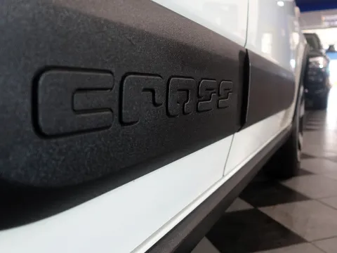 Fiat Panda 1.0 hybrid City Cross s&s 70cv - Immagine 10
