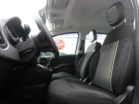 Fiat Panda 1.0 hybrid City Cross s&s 70cv - Immagine 20