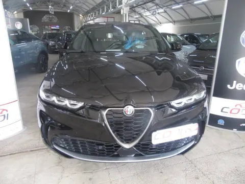 Alfa Romeo Tonale 1.5 hybrid Ti 160cv tct7 - Immagine 3