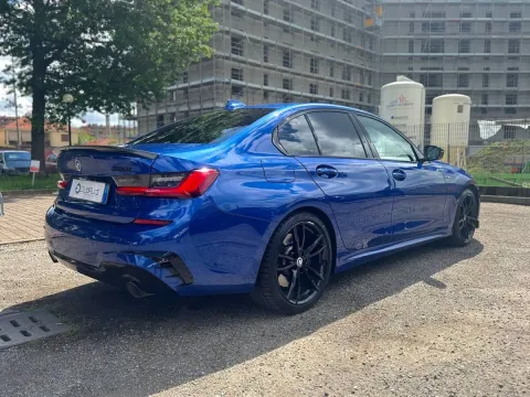 BMW 330i Msport auto - Immagine 5
