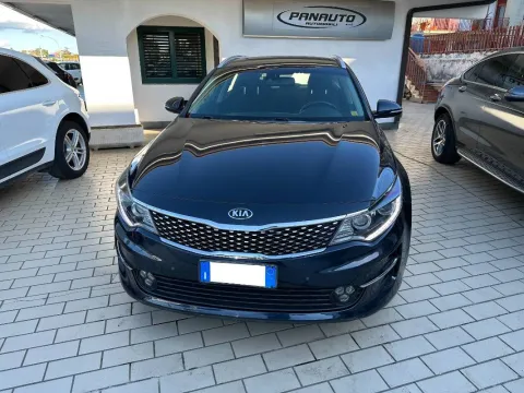 Kia Optima SW 1.7 crdi Business Class 141cv dct 7m - Immagine 2