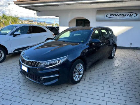 Kia Optima SW 1.7 crdi Business Class 141cv dct 7m - Immagine 3