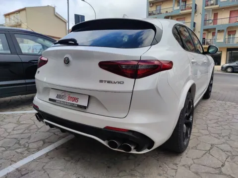 Alfa Romeo Stelvio 2.9 bi-t V6 Quadrifoglio Q4 510cv auto my19 - Immagine 6